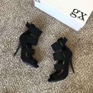 NWOT Black Micro Suede Heels