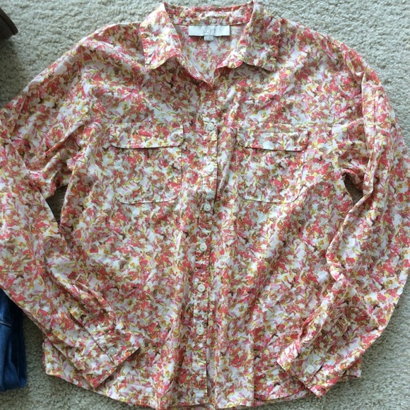 LOFT Floral Button Front Top - Picture 2 of 4