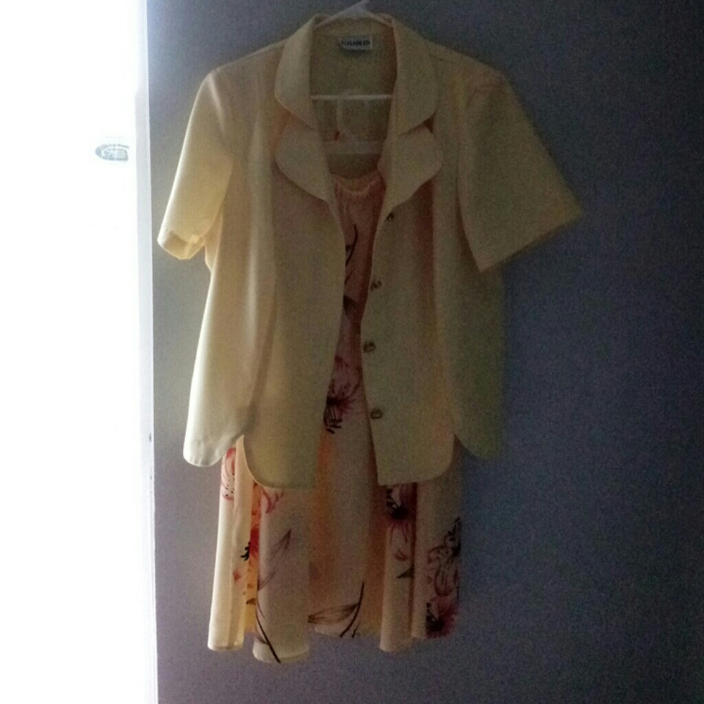 2 pc Set - Picture 2 of 5