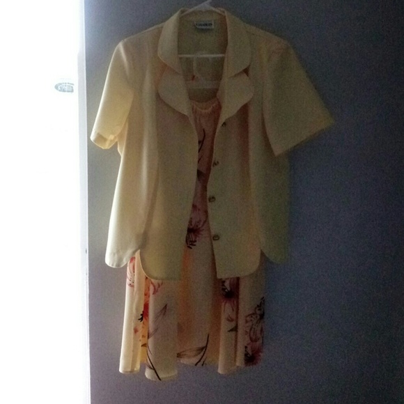 2 pc Set - Picture 2 of 5