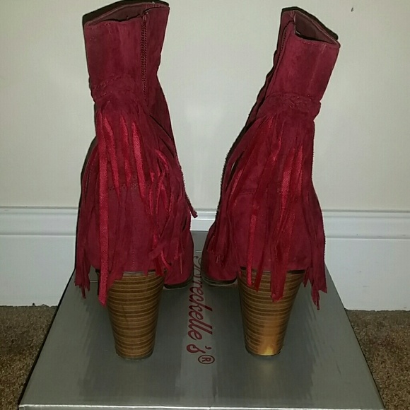 Breckelle - Picture 3 of 3