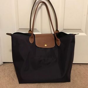 Le pliage Longchamp tote plum