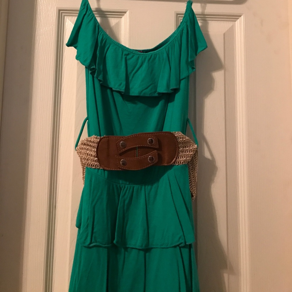 Green strapless dress
