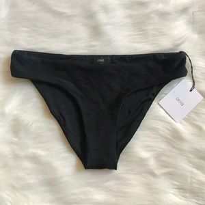 Onia lily textured black bottoms, size L & S, NWT!