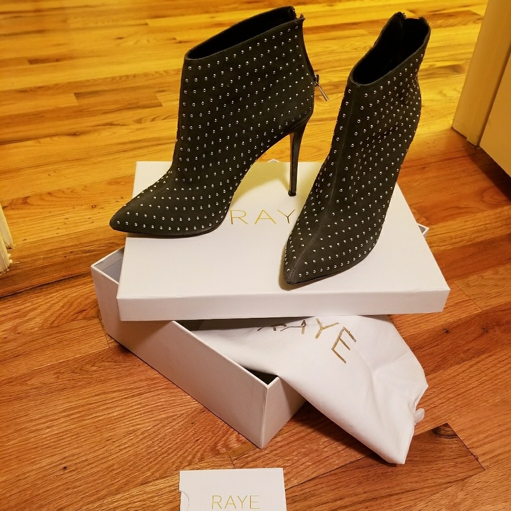 💕 SOLD 💕 Raye boots
