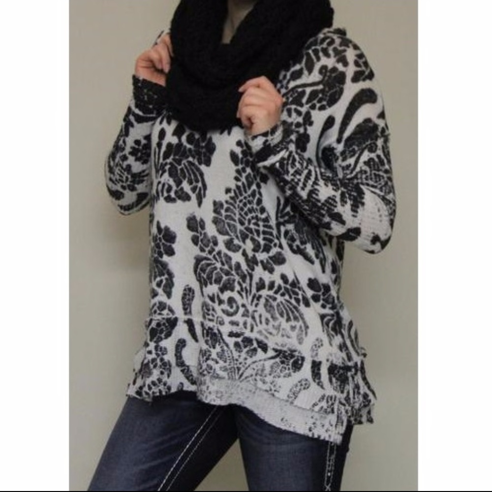 T*Party Sweater Tunic Long Sleeve Top