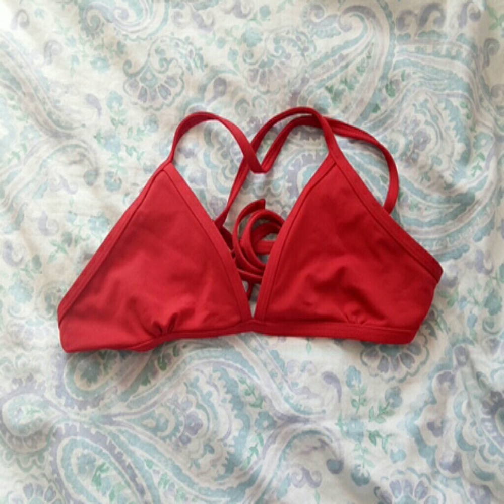 Jolyn triangle top