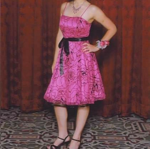 Lenovia Party/Prom Dress - Picture 8 of 8