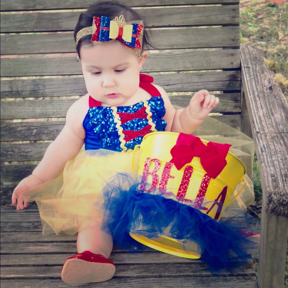 Snow White costume for baby girl