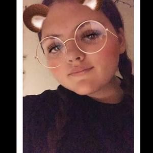 Meet your Posher, Chloe