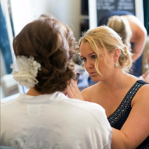 Meet your posher!!! - Picture 2 of 7