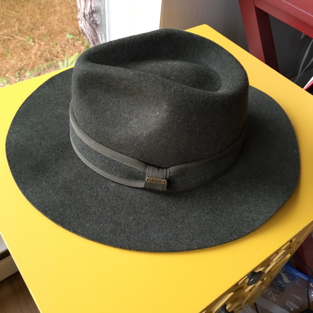 DeLux Forest Green Hat