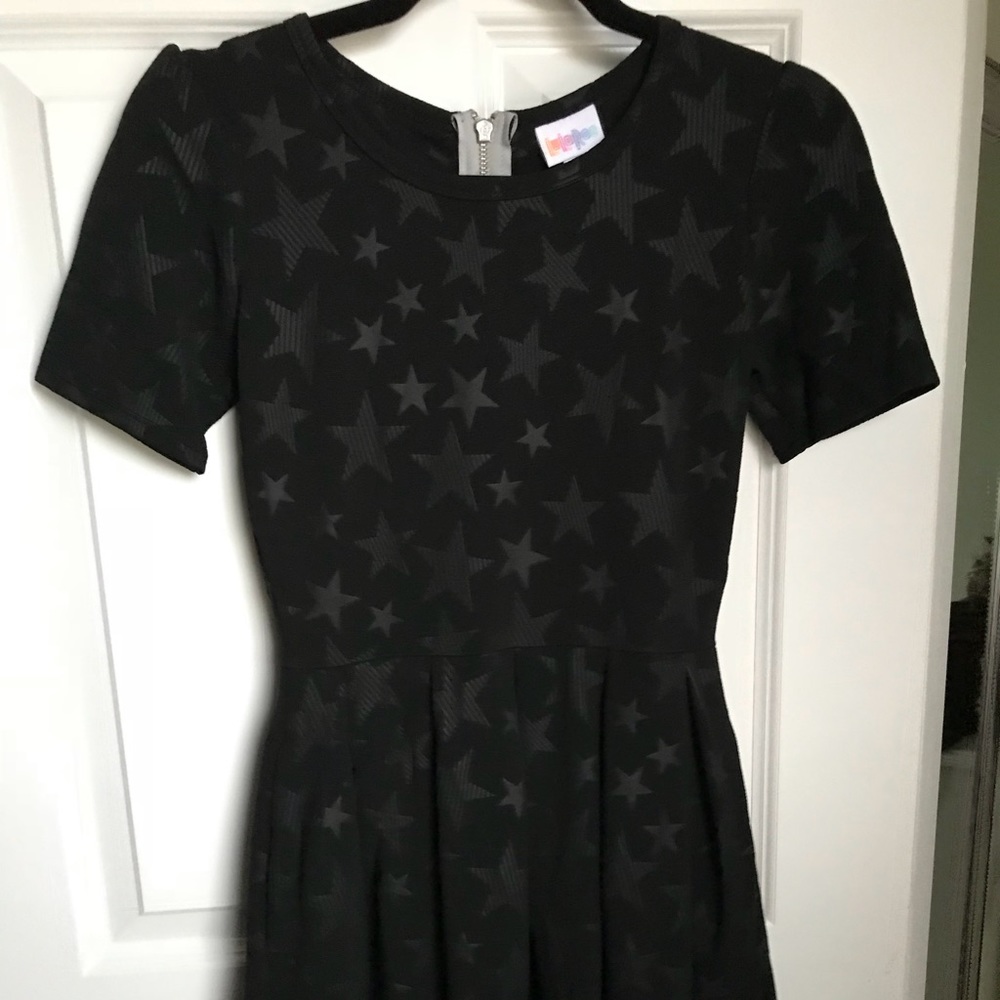 XS Lularoe Amelia
