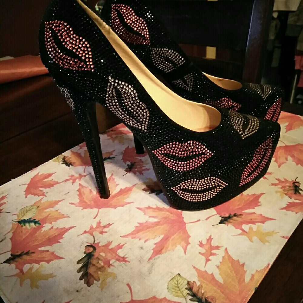 Shii rhinestoned heels