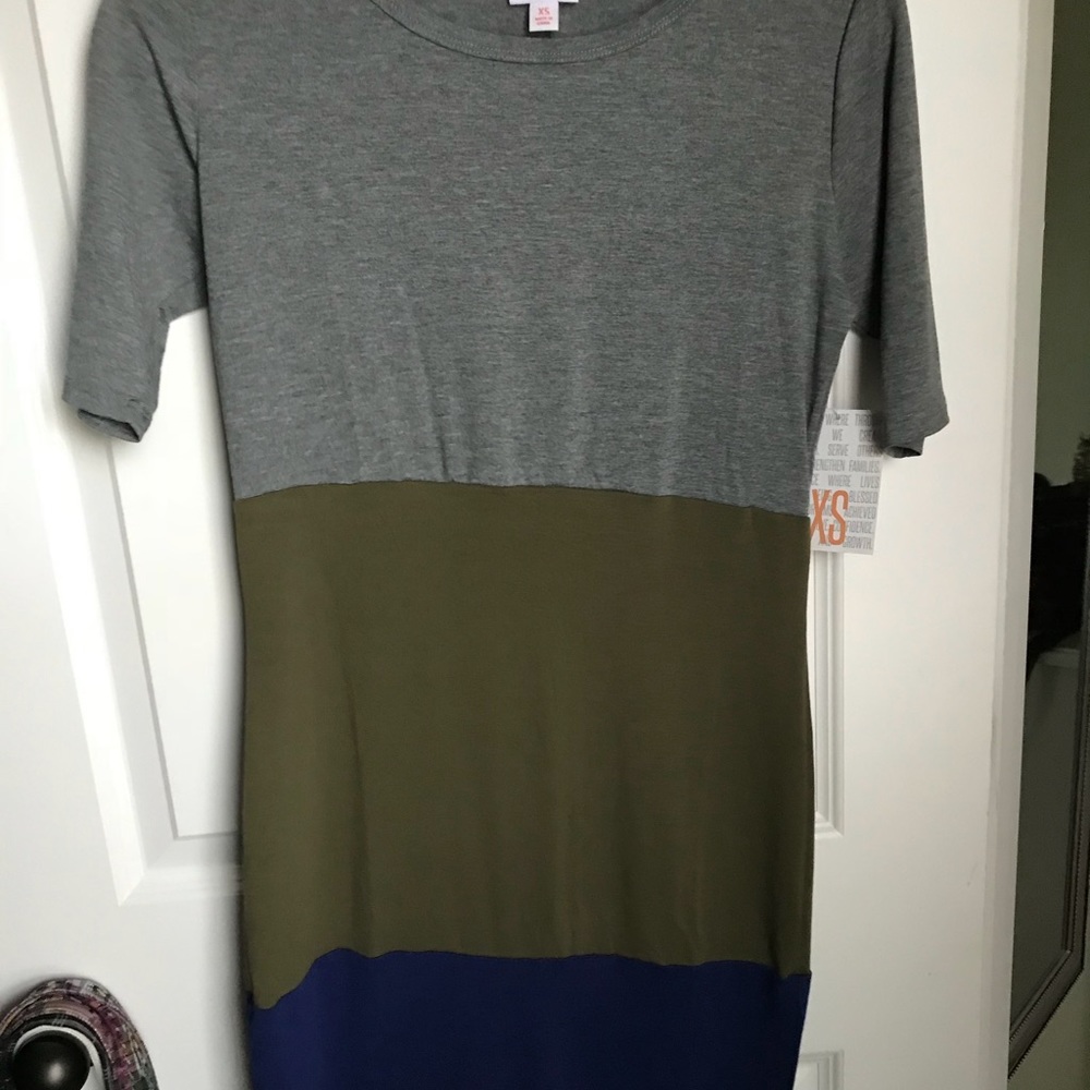 XS Lularoe Julia