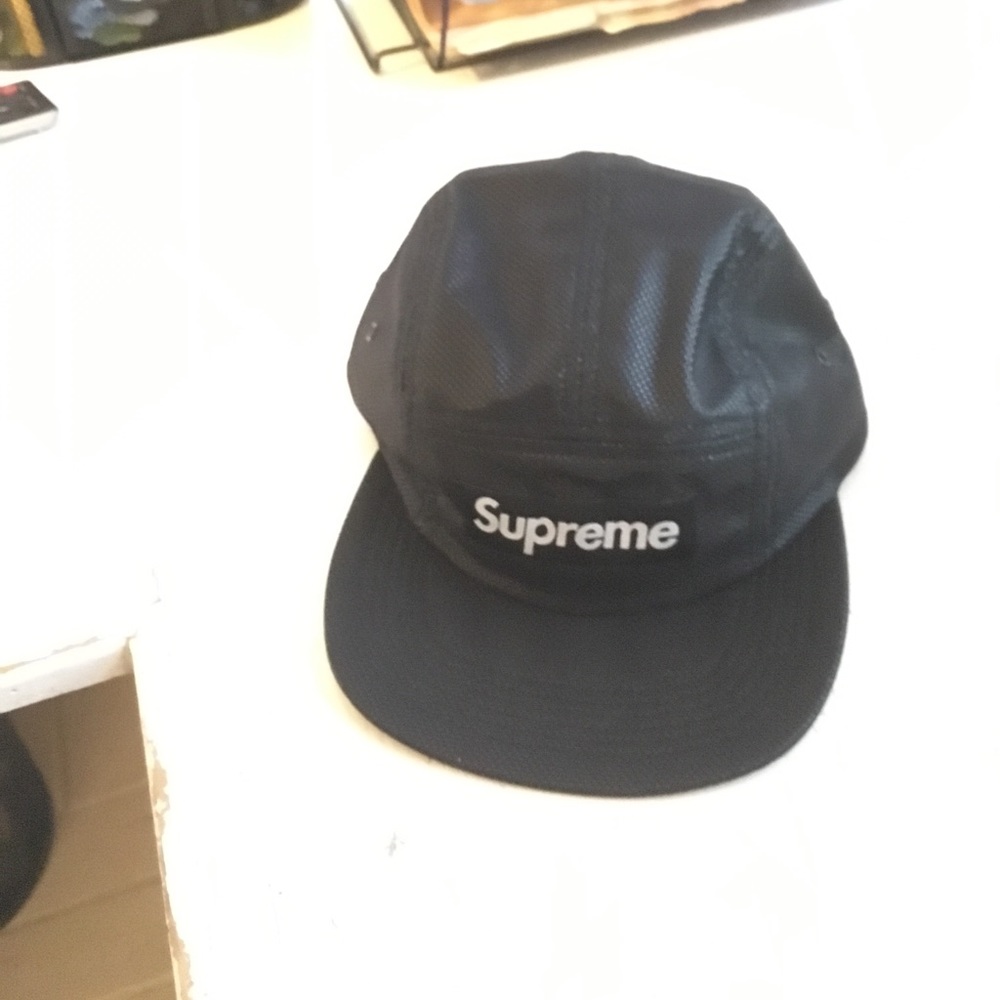 Black bonded Mesh Supreme hat NEW