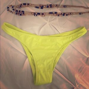 Neon green bikini bottom w scrunched bottom