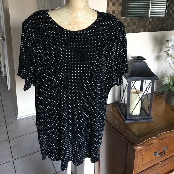 Black Top with White Polkadots - Picture 2 of 4