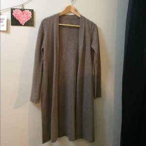 100% Cashmere Cardigan in oatmeal