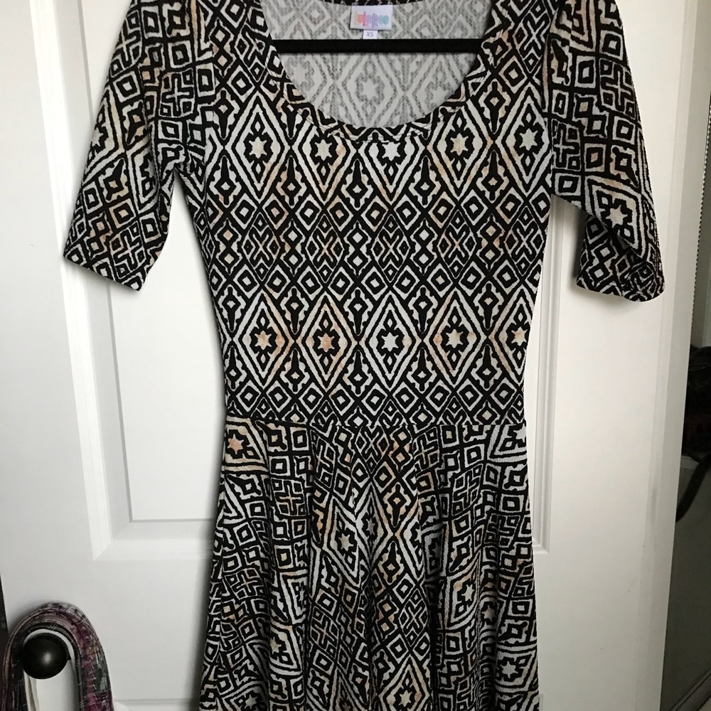 XS Lularoe Nicole