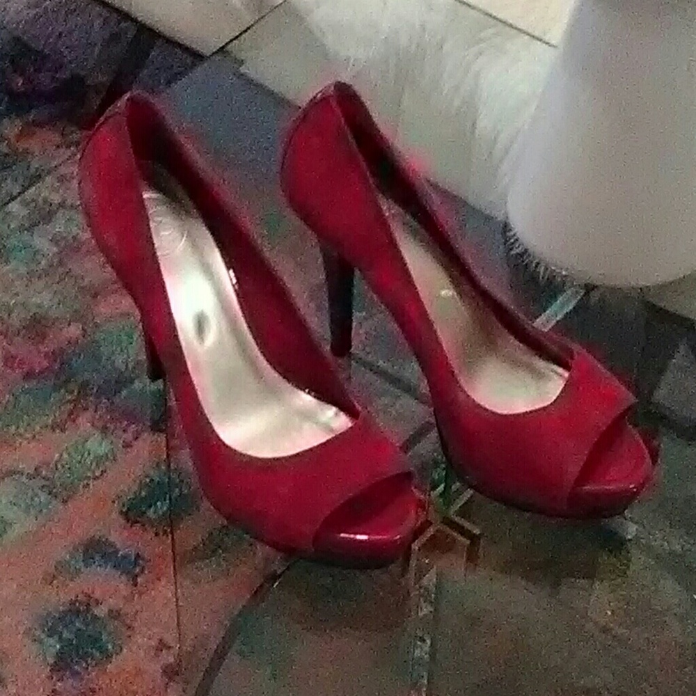 Jessica Simpson suede red shoes.