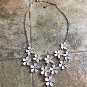 Daisy Necklace