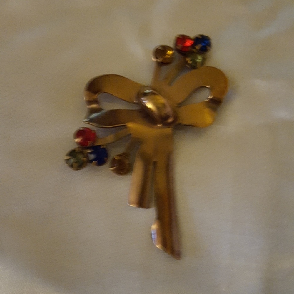 Vintage Brooch Rhinestone Signed