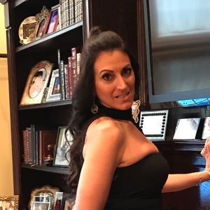 Meet your Posher, Shari