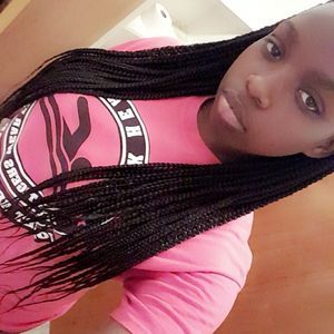 Meet your Posher, Desiree