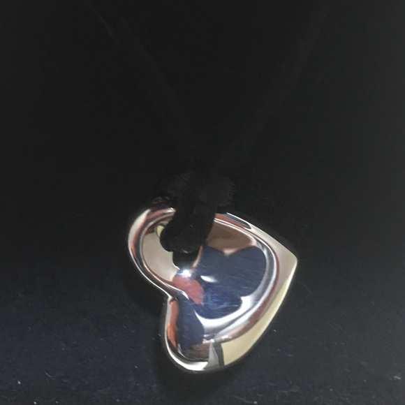 EUC LINKS LONDON STERLING SILVER HEART NECKLACE. - Picture 4 of 8