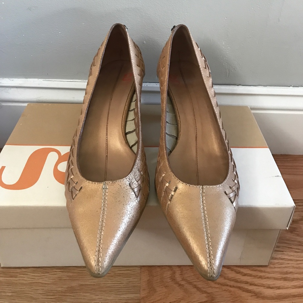 Cole Haan Gold Pumps