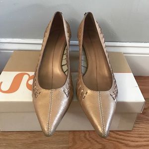 Cole Haan Gold Pumps