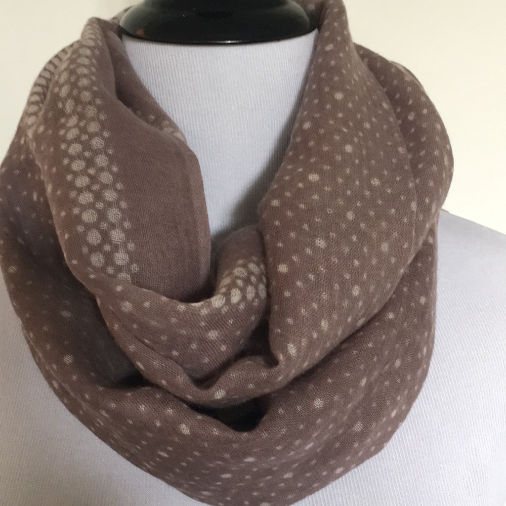 Tibetan Weaved Light Purple Polka Dot Scarf