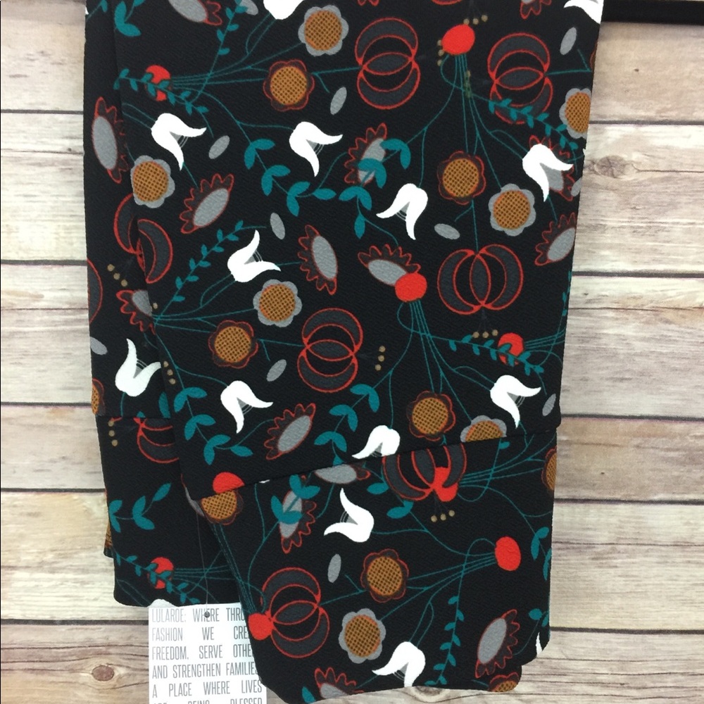 LuLaRoe Cassie
