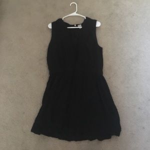 LAST CHANCE BEFORE GOODWILL 3/$30 Converse one star cute stretch black dress