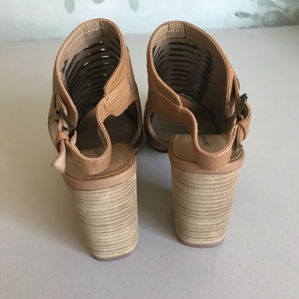 {Chinese Laundry}Tory Tan Leather Slingbacks - Picture 4 of 6