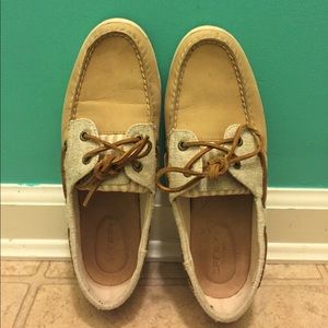 Women’s Sperry boat shoes