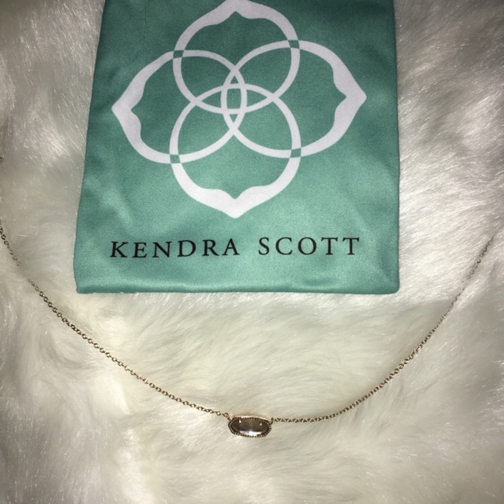 Kendra Scott Elisa pendant necklace