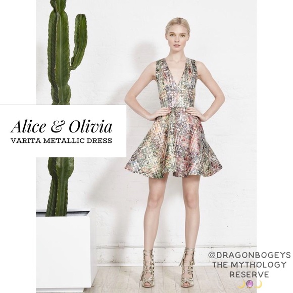 Alice + Olivia Dresses & Skirts - Alice & Olivia Verita Metallic Dress