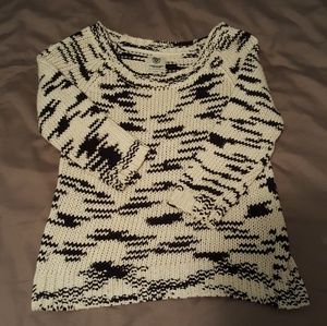 AEO Black and White Chunky Knit Sweater