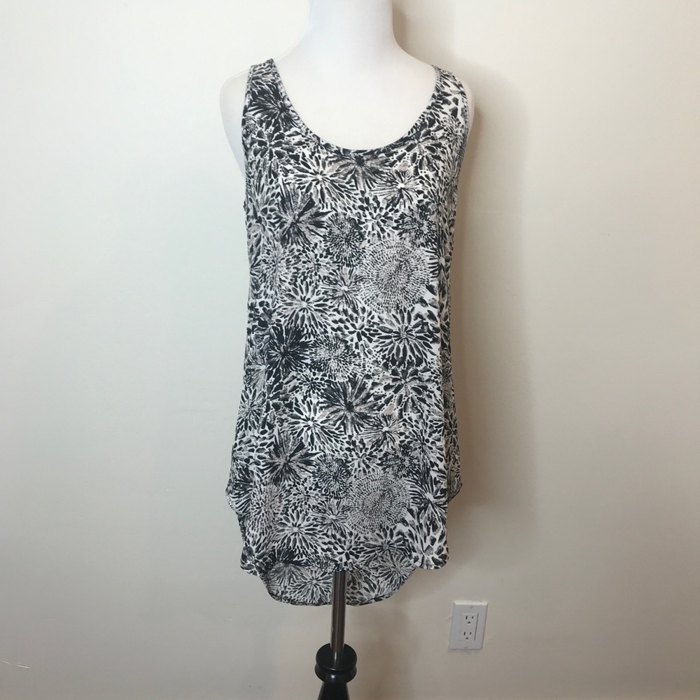 Nordstrom Brass Plum Firework Pattern Silky Tank