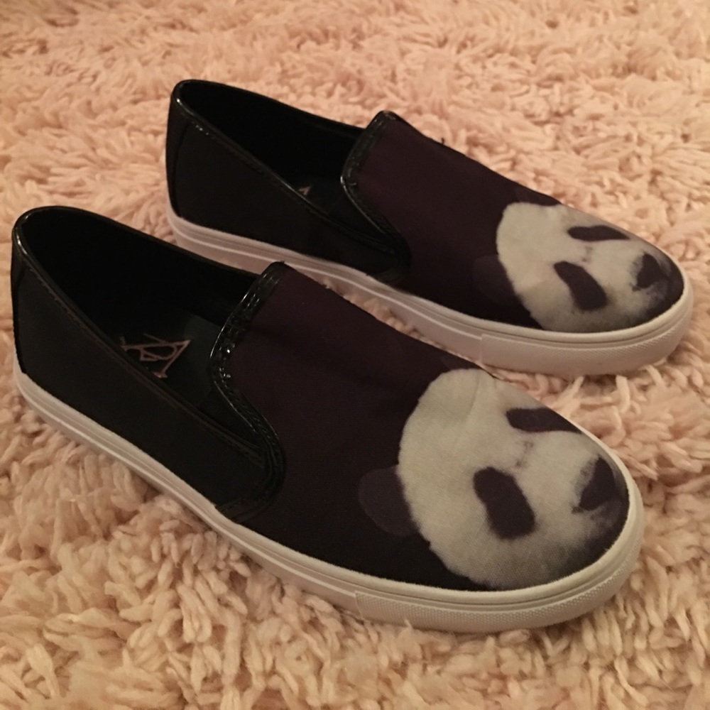 Panda slip ons🐼