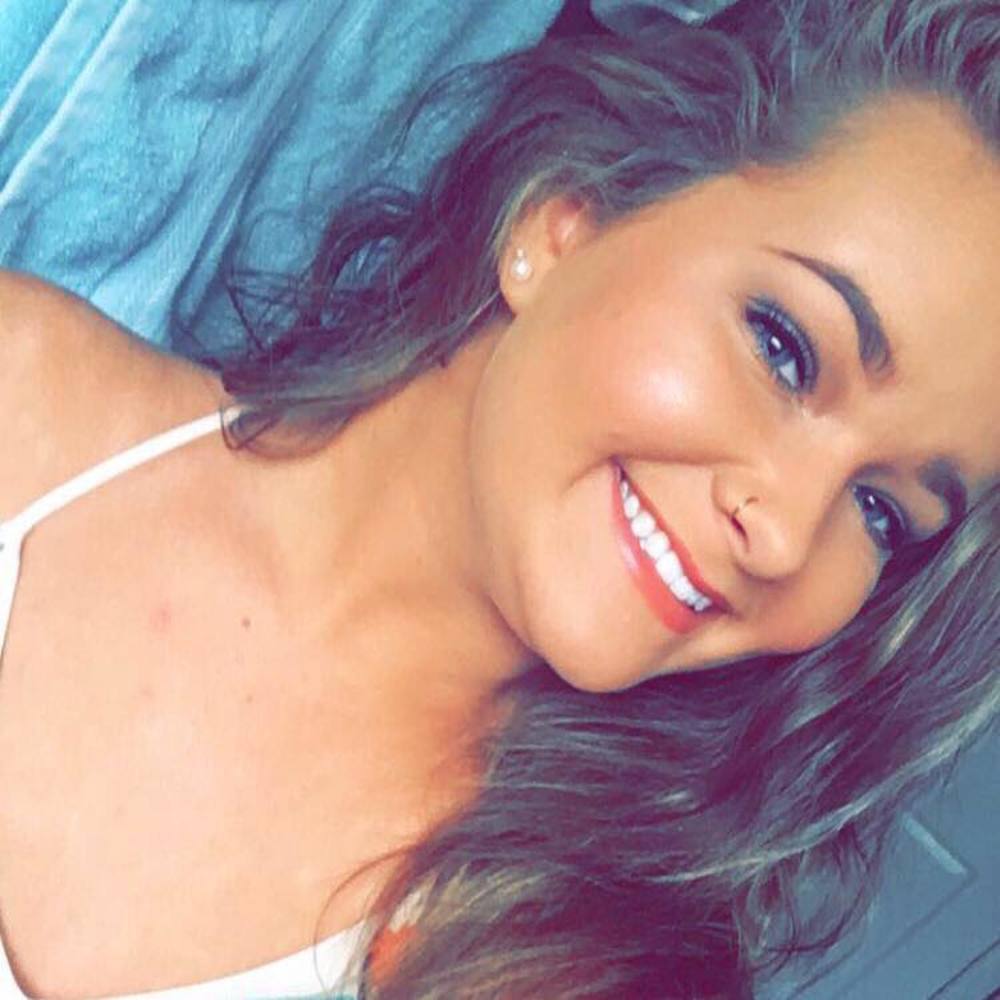 Meet your Posher, Emilee