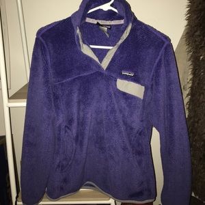 Patagonia women’s purple fleece size medium