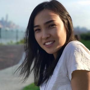 Meet your Posher, Julia