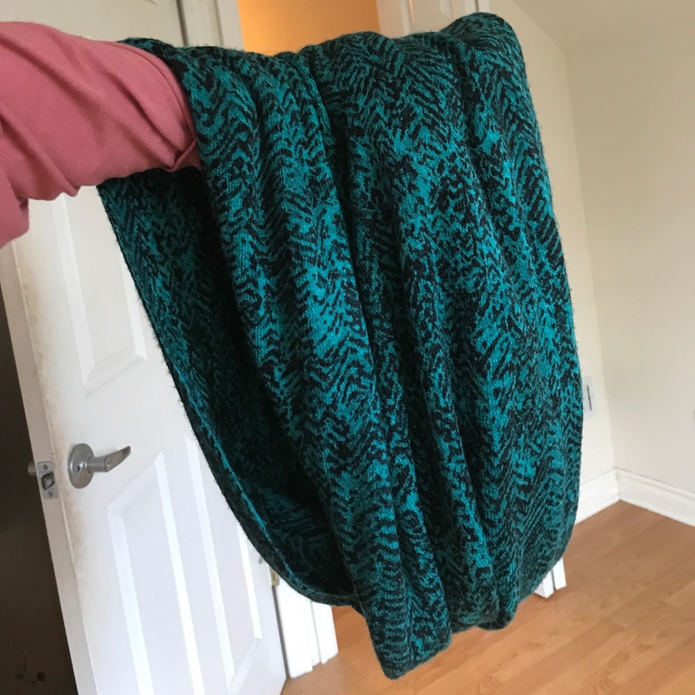 Michael Kors wool scarf