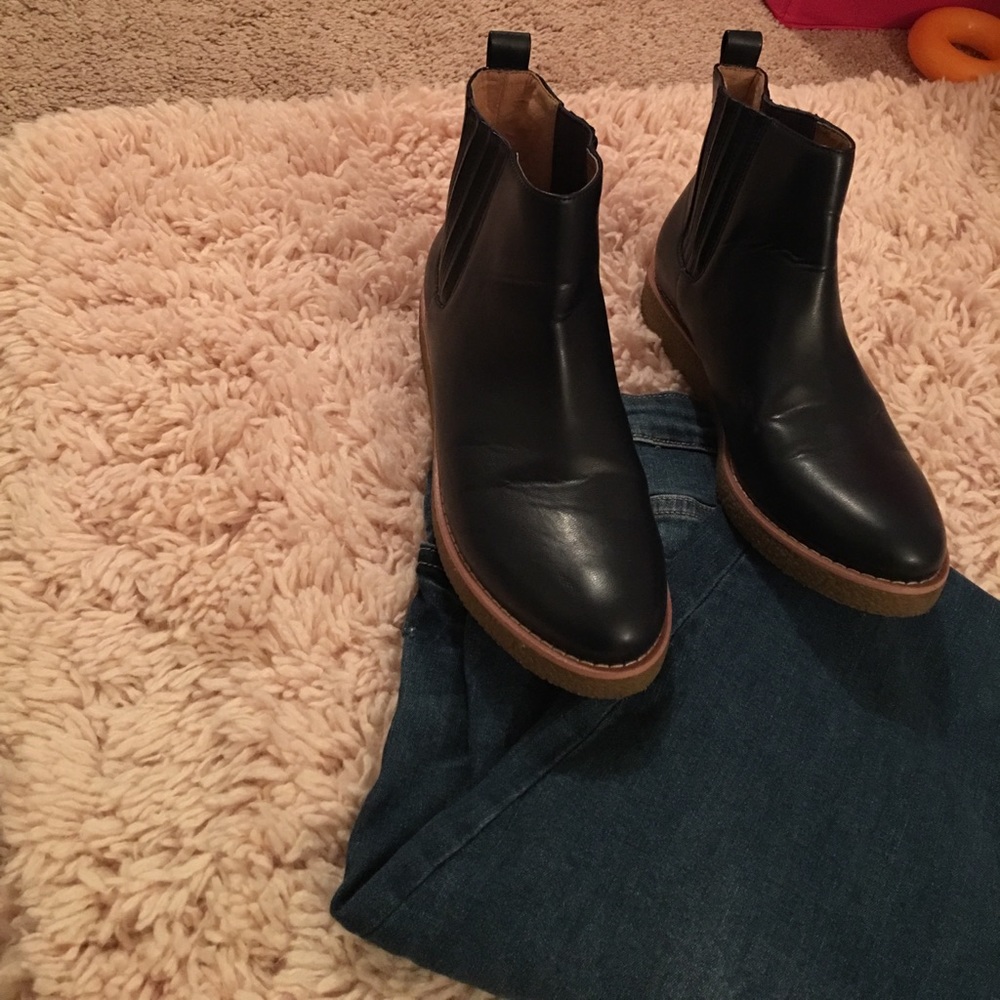 Navy blue ankle booties