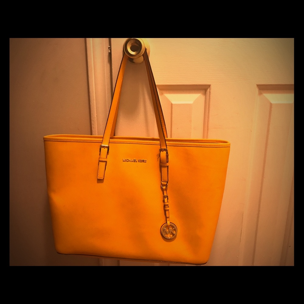 Authentic Michael Kors exclusive summer edition