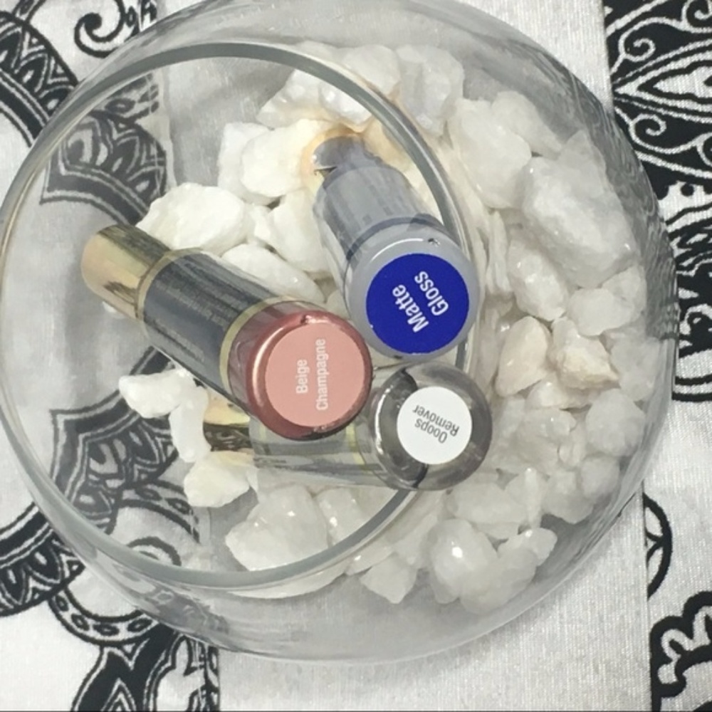 Beige Champagne,Matte Gloss,Opps remover(lipsense)