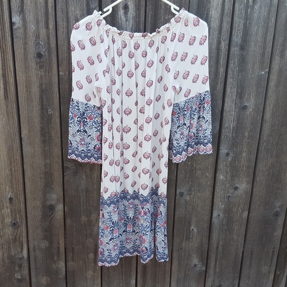 SALE🎉Boho Crepe Bell Sleeve Dress - Picture 6 of 7